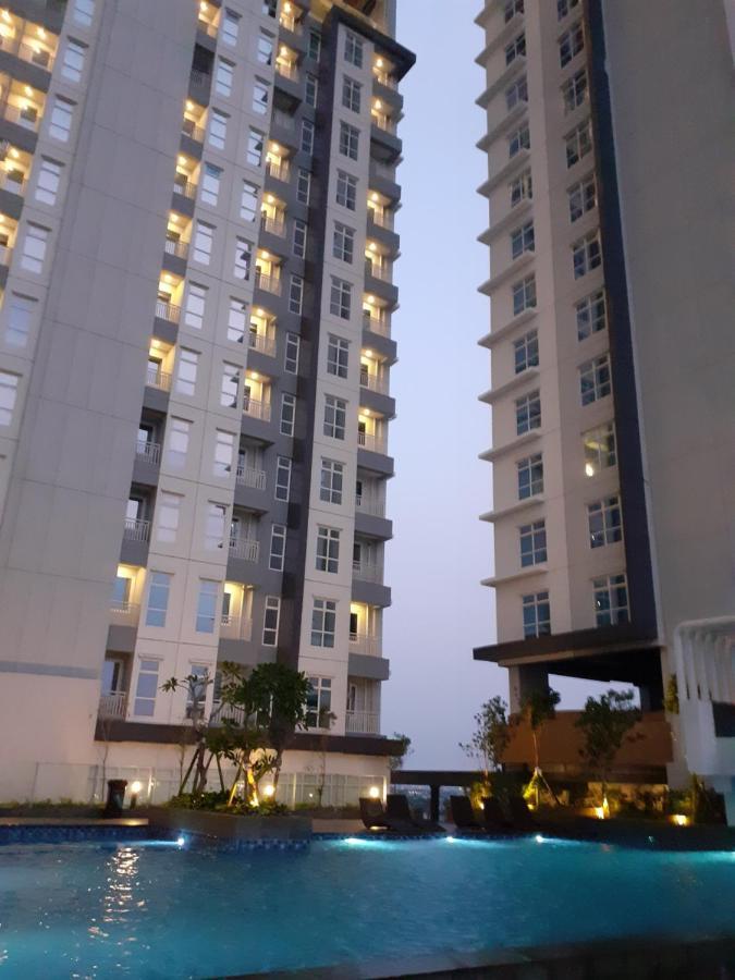 Bess Mansion Apartment, 16Th Floor Surabaya Exterior foto