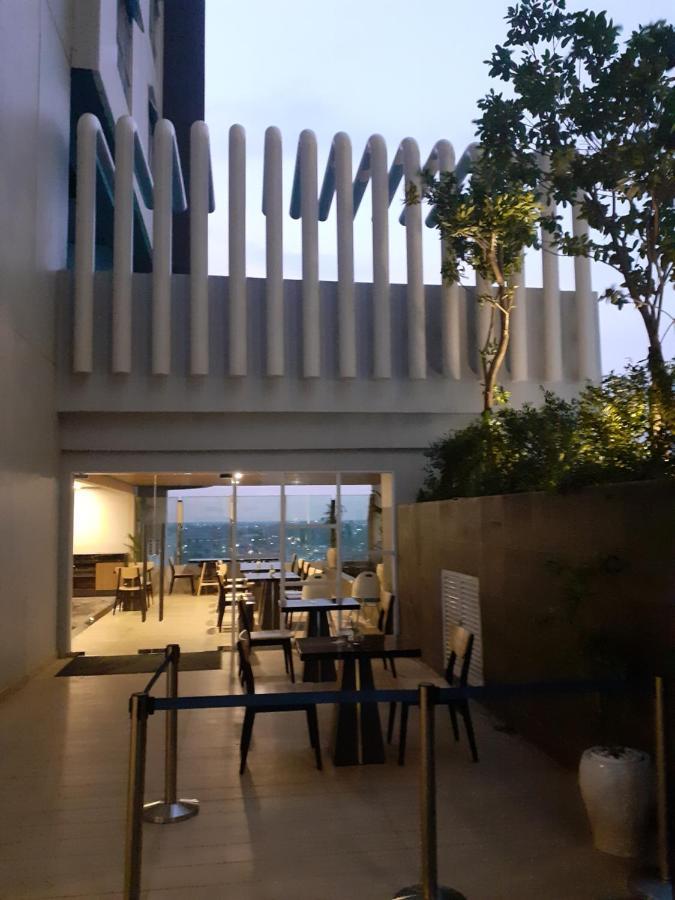 Bess Mansion Apartment, 16Th Floor Surabaya Exterior foto