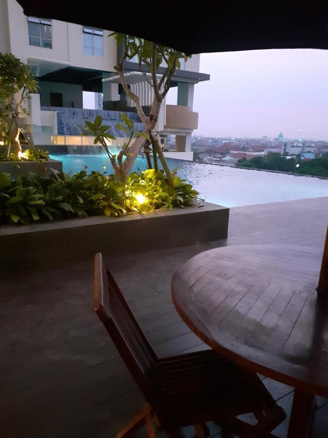 Bess Mansion Apartment, 16Th Floor Surabaya Exterior foto